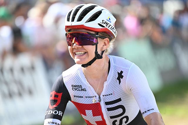 Puck Pieterse Narrowly Misses Podium at Mountain Bike World Championships as Frei Dominates