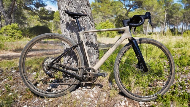 Van Rysel EDR-G Review: It’s the Antidote to Gravel Racing
