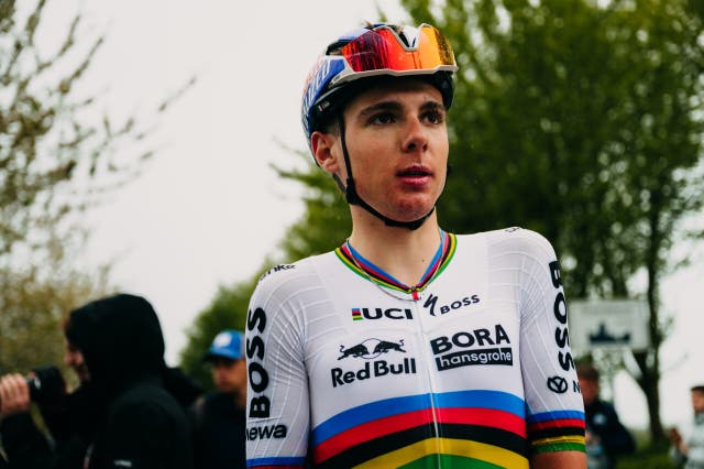 Teen Supertalent Lorenzo Finn Pushes 7w/kg to Join Pogačar as Winner of 'Baby Tour de France'