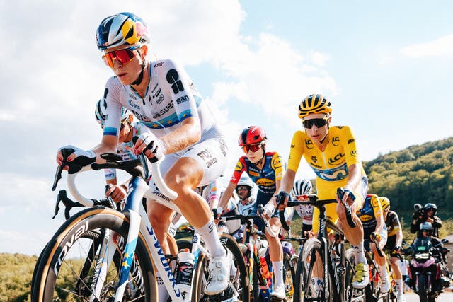 Demi Vollering Fined by UCI for Peeing in Public in Tour de France Femmes Sanction Overdrive