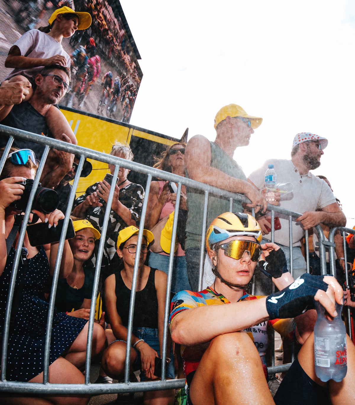 Mareos, sin agua y picada por una abeja: relatos del día más caluroso del Tour de France Femmes