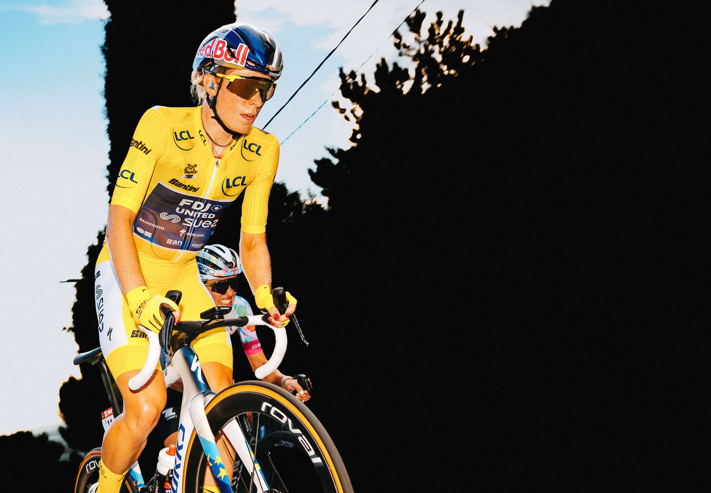 Demi Vollering Claims Second Tour de France Femmes Title