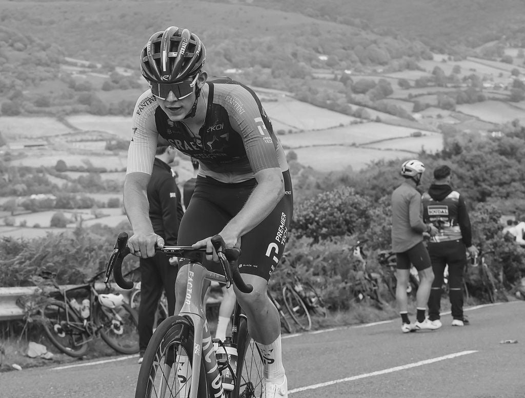 Finlay Tarling, 19-Year-Old Cyclist, Dies in Crash at Volta a Portugal