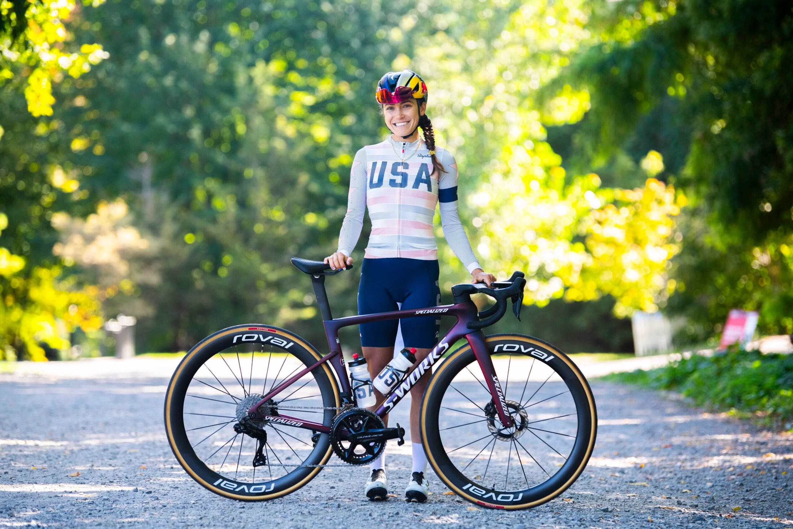 Kate Courtney and her Specialized S-Works Tarmac SL9 for road worlds