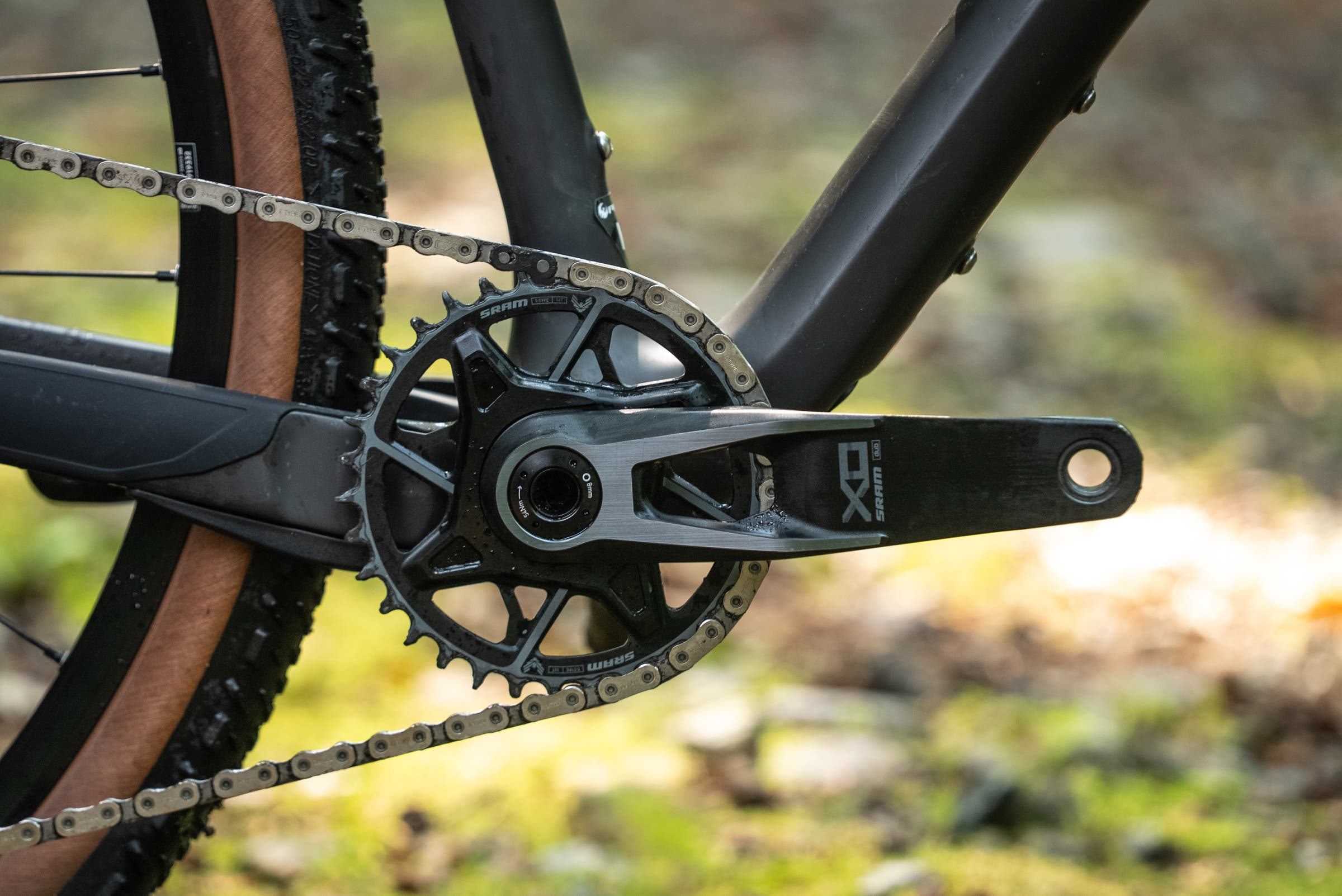 Pivot LES SL at Field Test