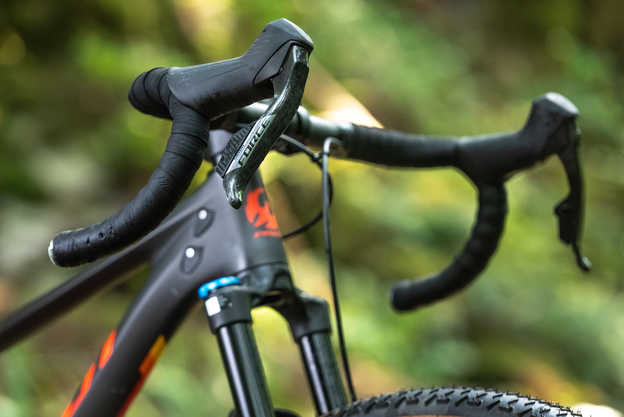 Pivot LES SL at Field Test