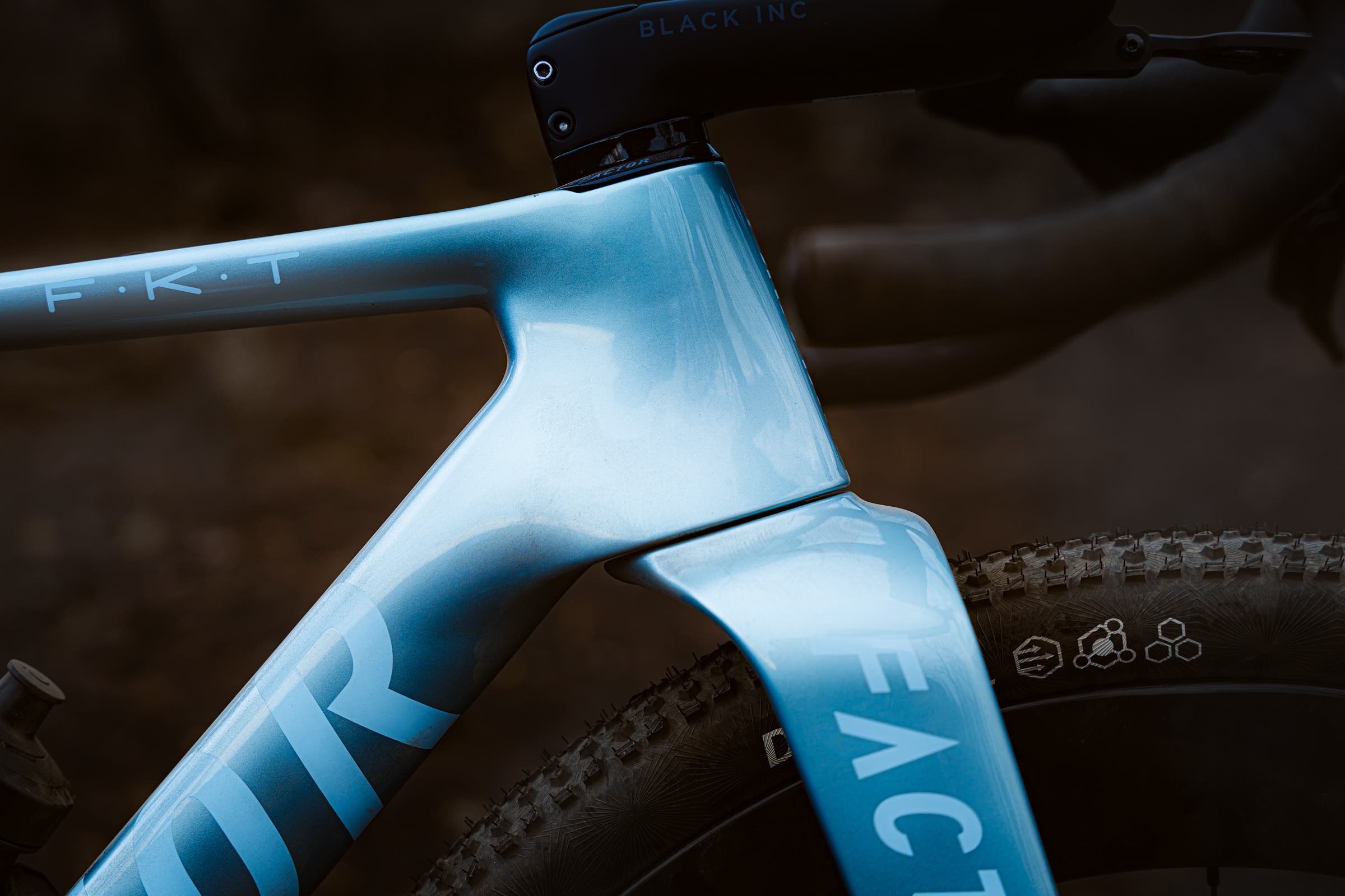 Factor ELARA Virescent Blue