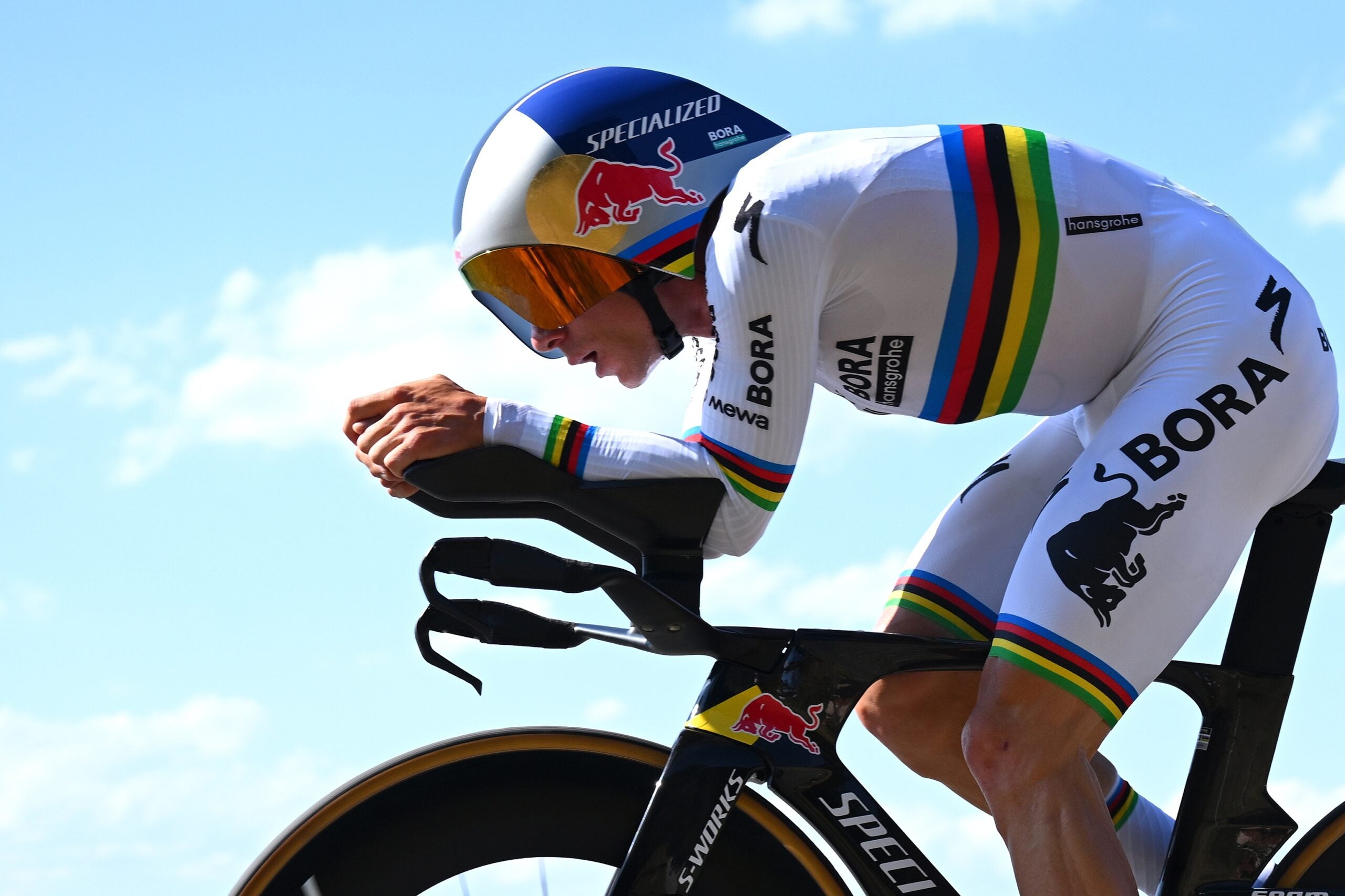 Remco Evenepoel's Unique Aerodynamics Set to Shine at World Championships