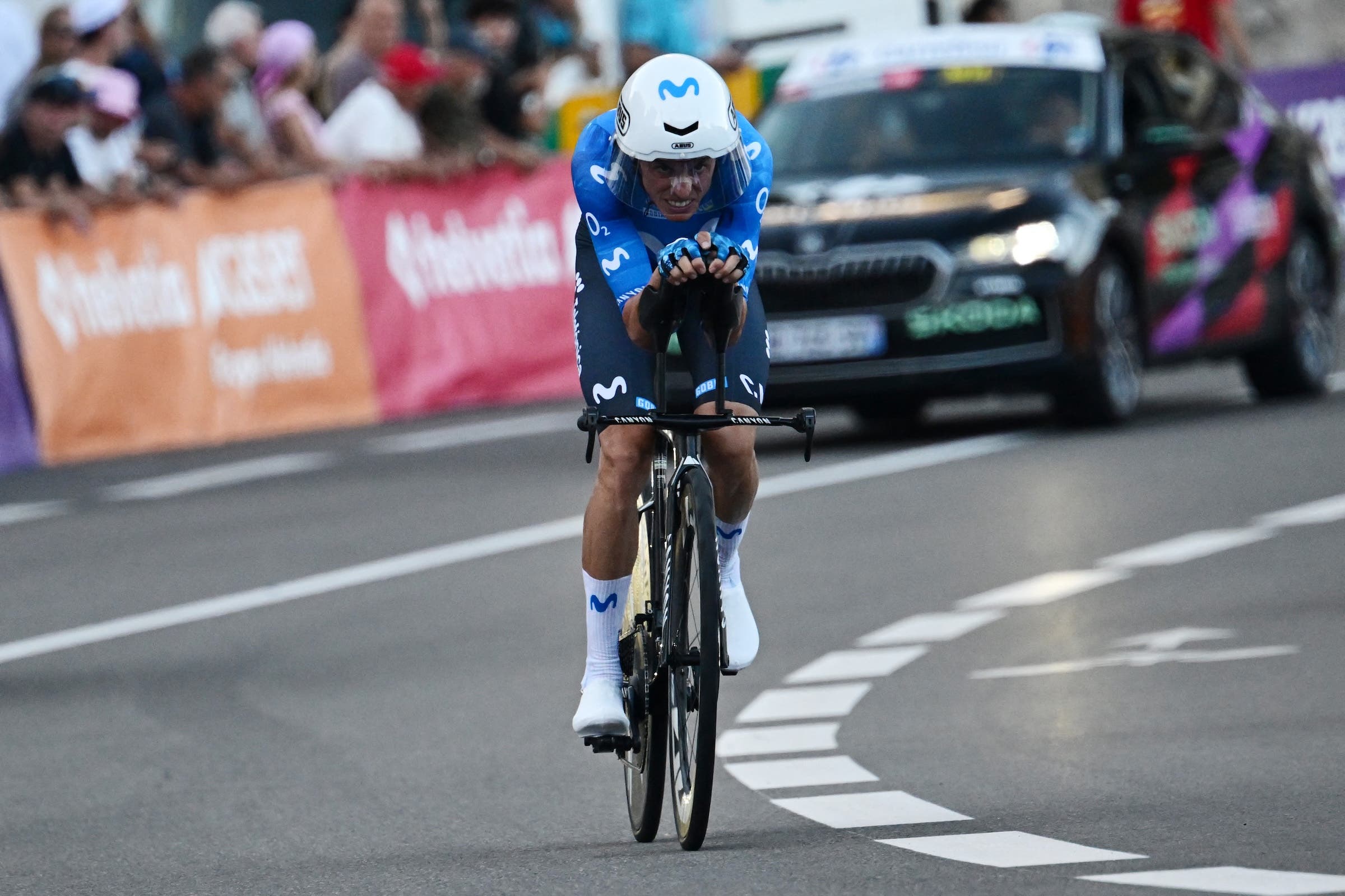 Enric Mas dropped time to some of his GC rivals in the opening TT of the race (Photo: Miguel Medina / AFP)