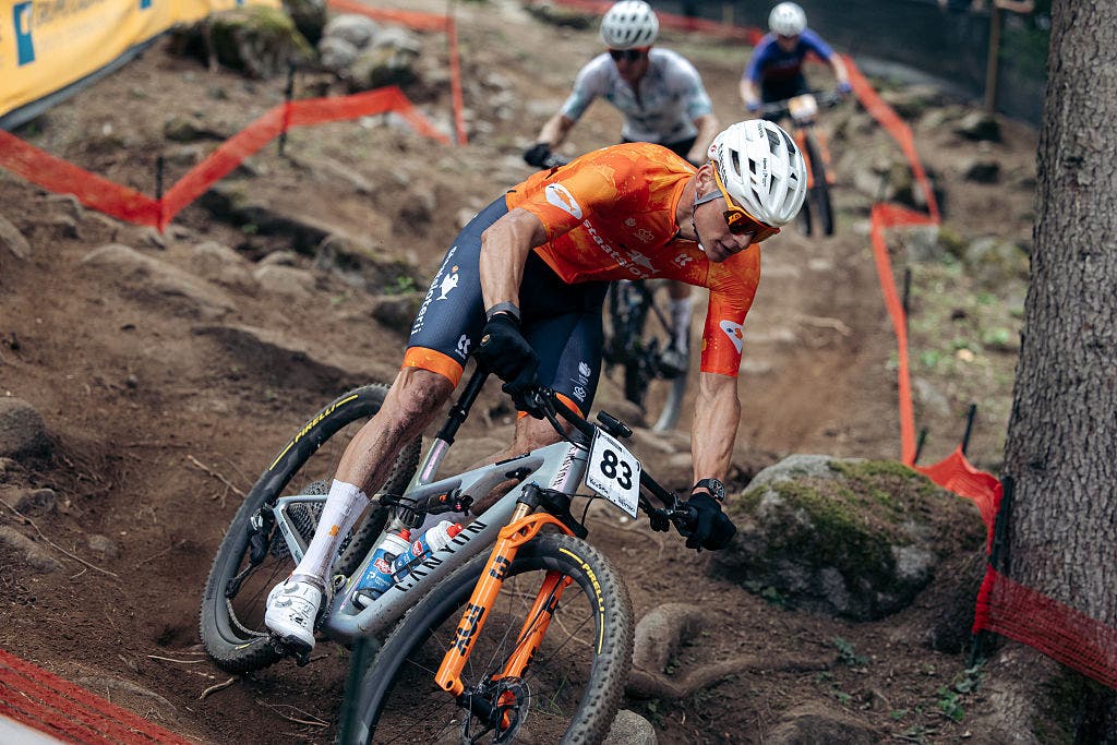 Van der Poel was stuck in the mid-pack Sunday at the mountain bike world championships.