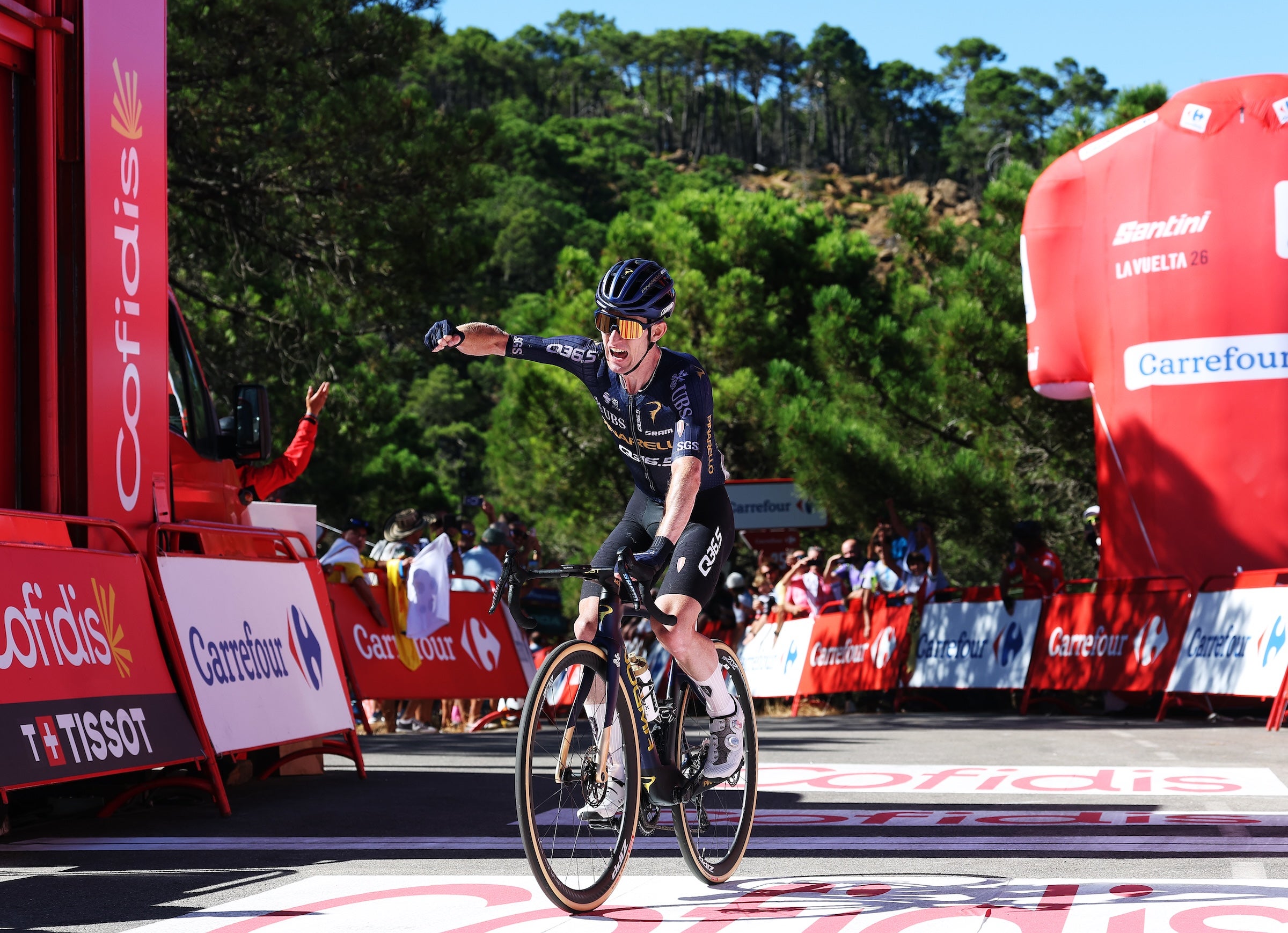 Vuelta a España Stage 19: Dunbar Turns Tough Season Around with Determined Mountain Win