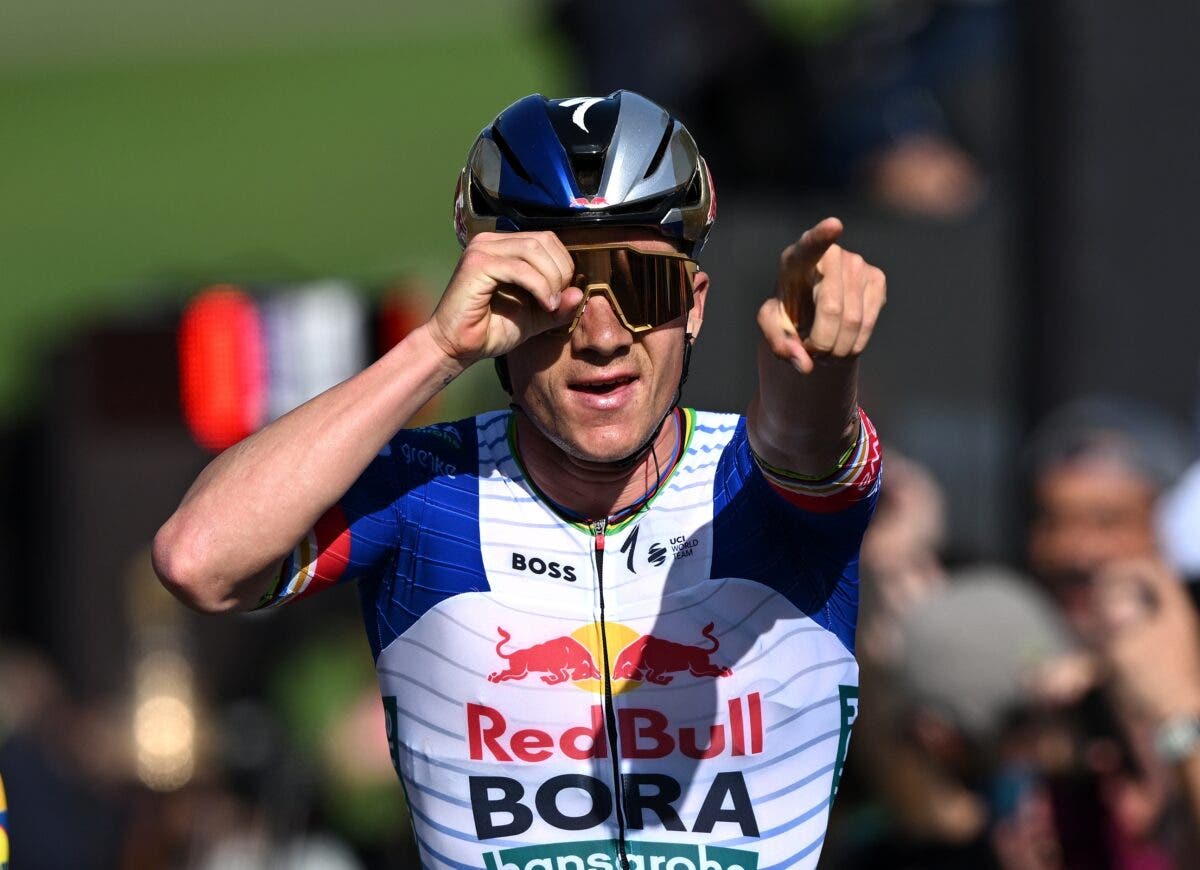 Evenepoel debuted a new celebration ahead of road worlds.