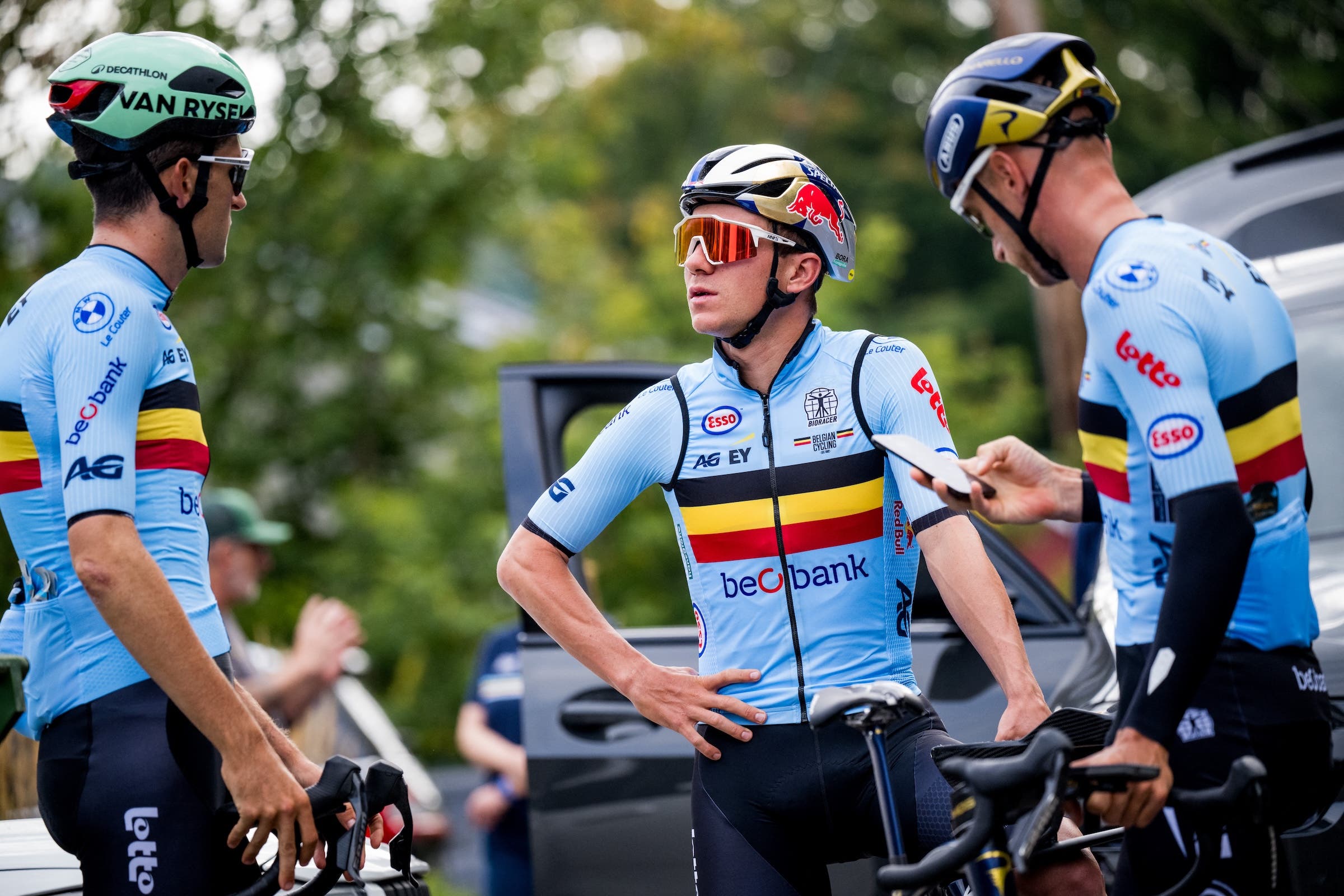 Remco Evenepoel with Belgium teammates prior to the start of the road world championships in Montreal, Canada (Photo: Jasper Jacobs / Belga Mag via AFP)