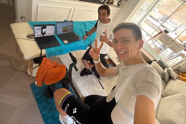 Tadej Pogačar Back on Trainer 2 Weeks After Season-Ending Vuelta Crash