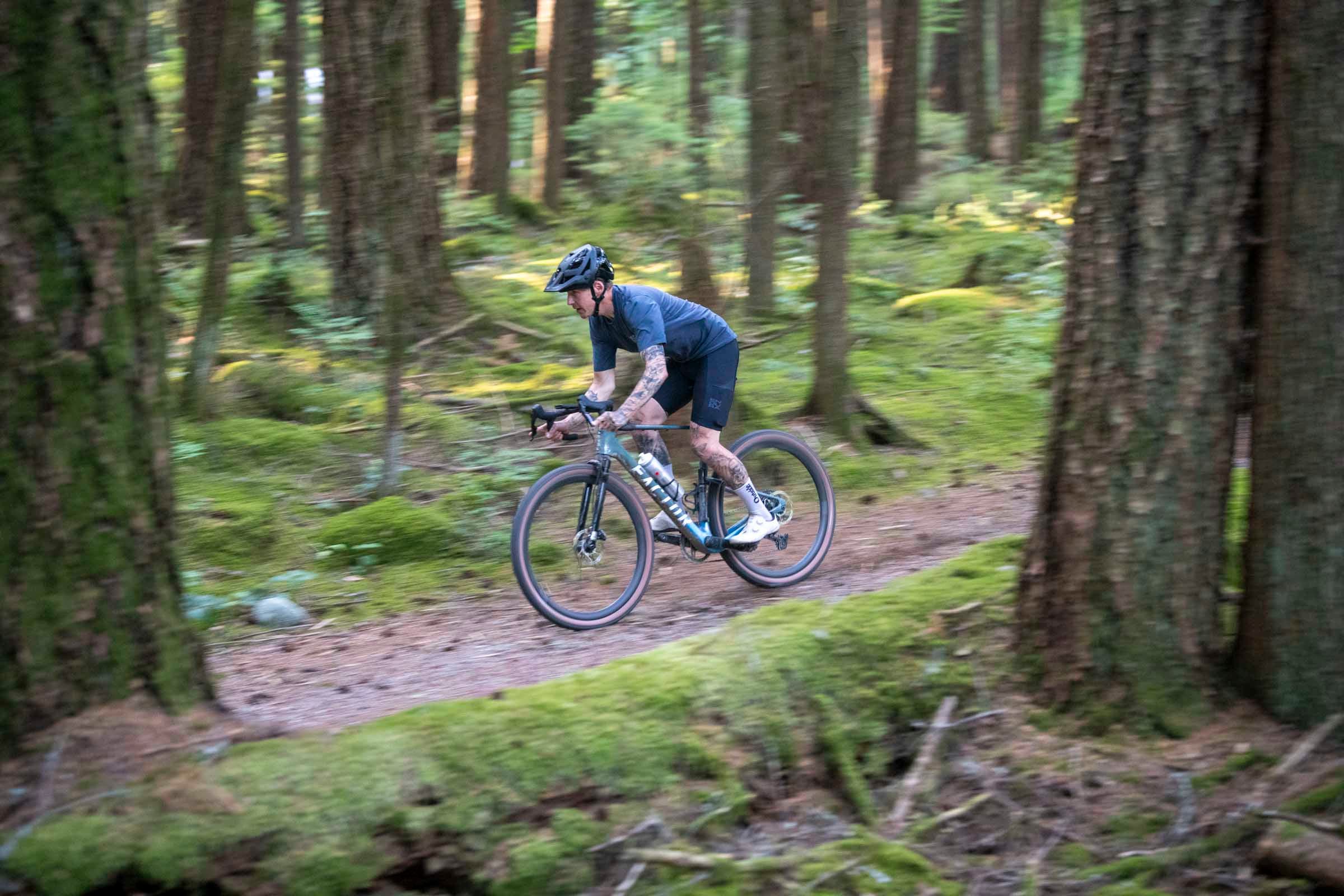 Velo Gravel Field Bike Test