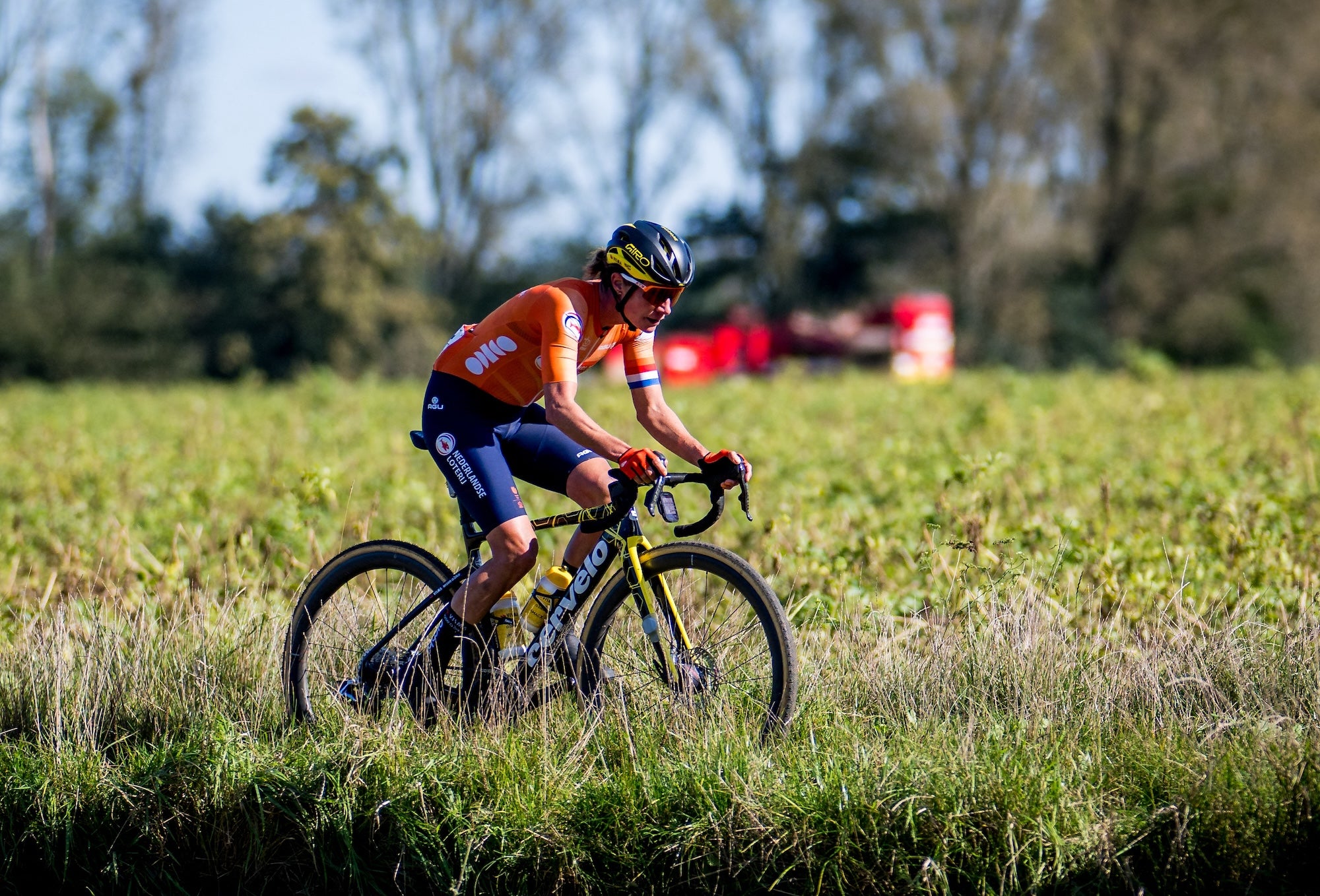 Marianne Vos Secures Second UCI Gravel World Title in Australia