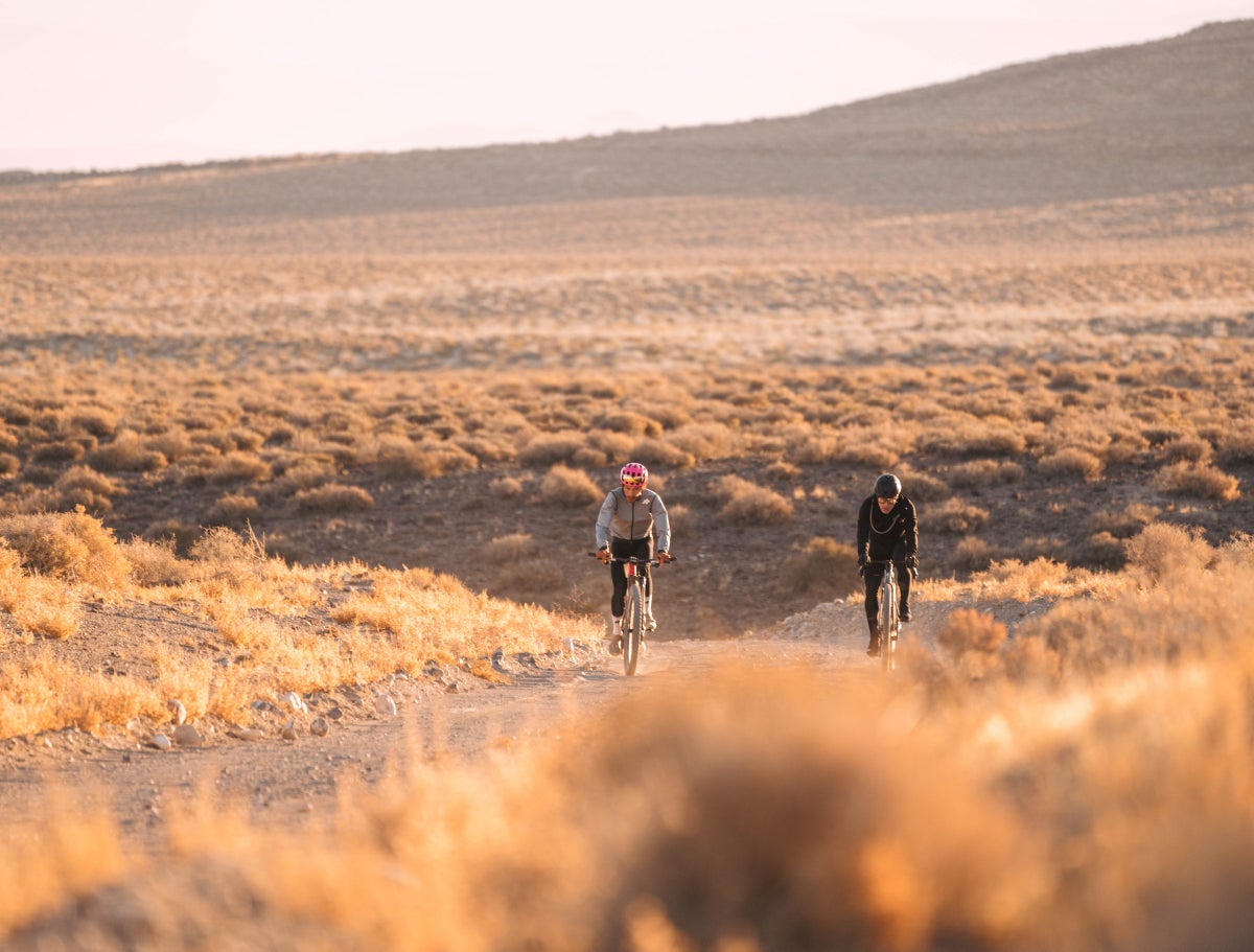 Cyclist Lachlan Morton Beats Pony Express Record by Nearly 20 Hours