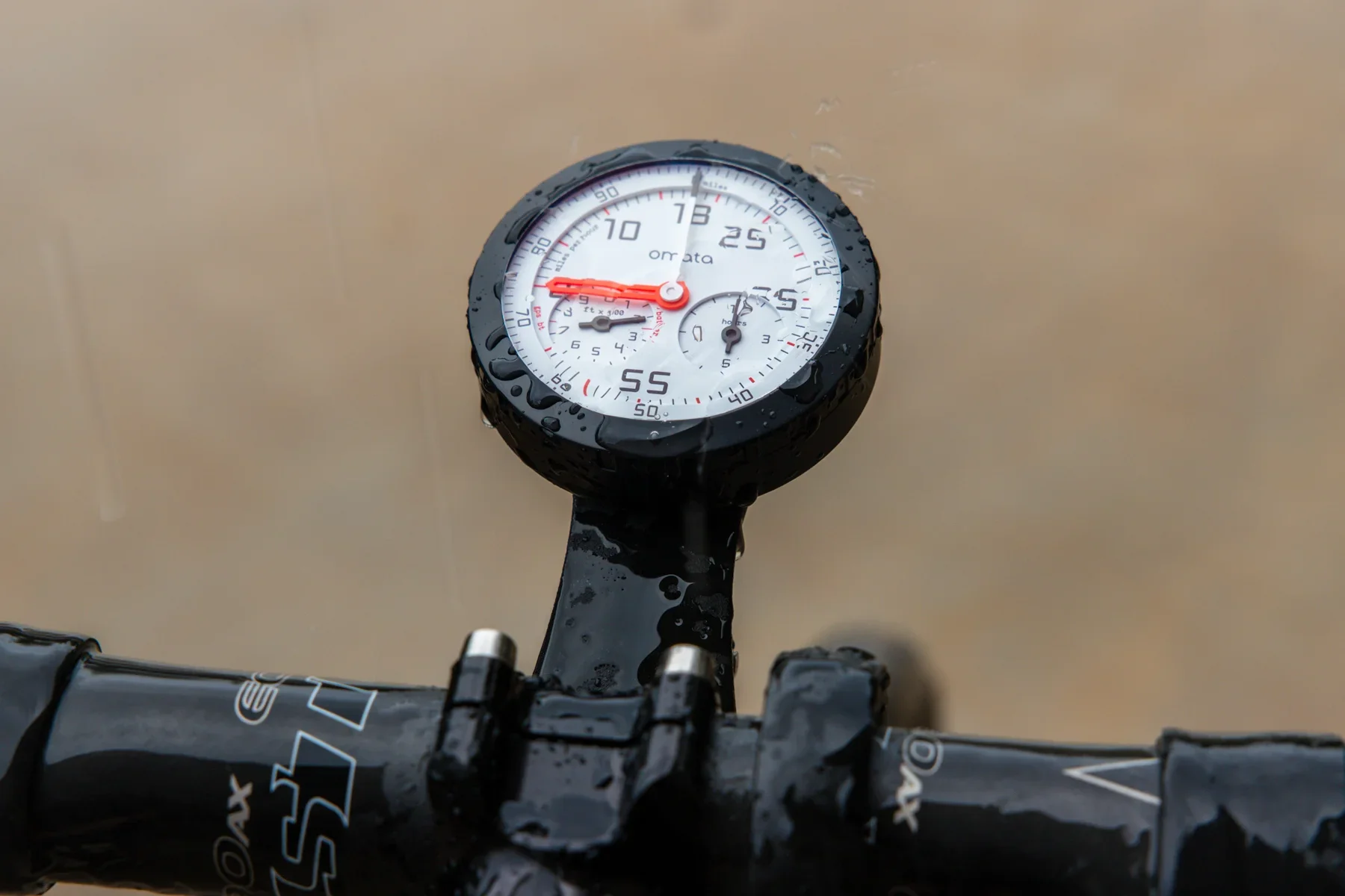 Silca revives Omata analog bike computer